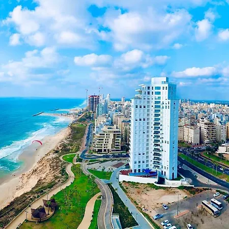 Sea Breeze Apartments Netanya Exterior photo