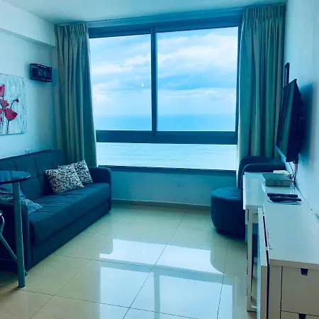Sea Breeze Apartments Netanya Exterior photo